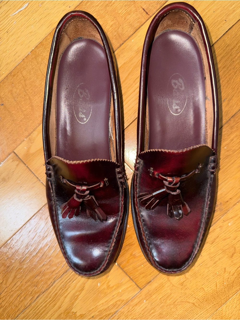 Bass Men’s Oxford with Burgundy Leather Insole